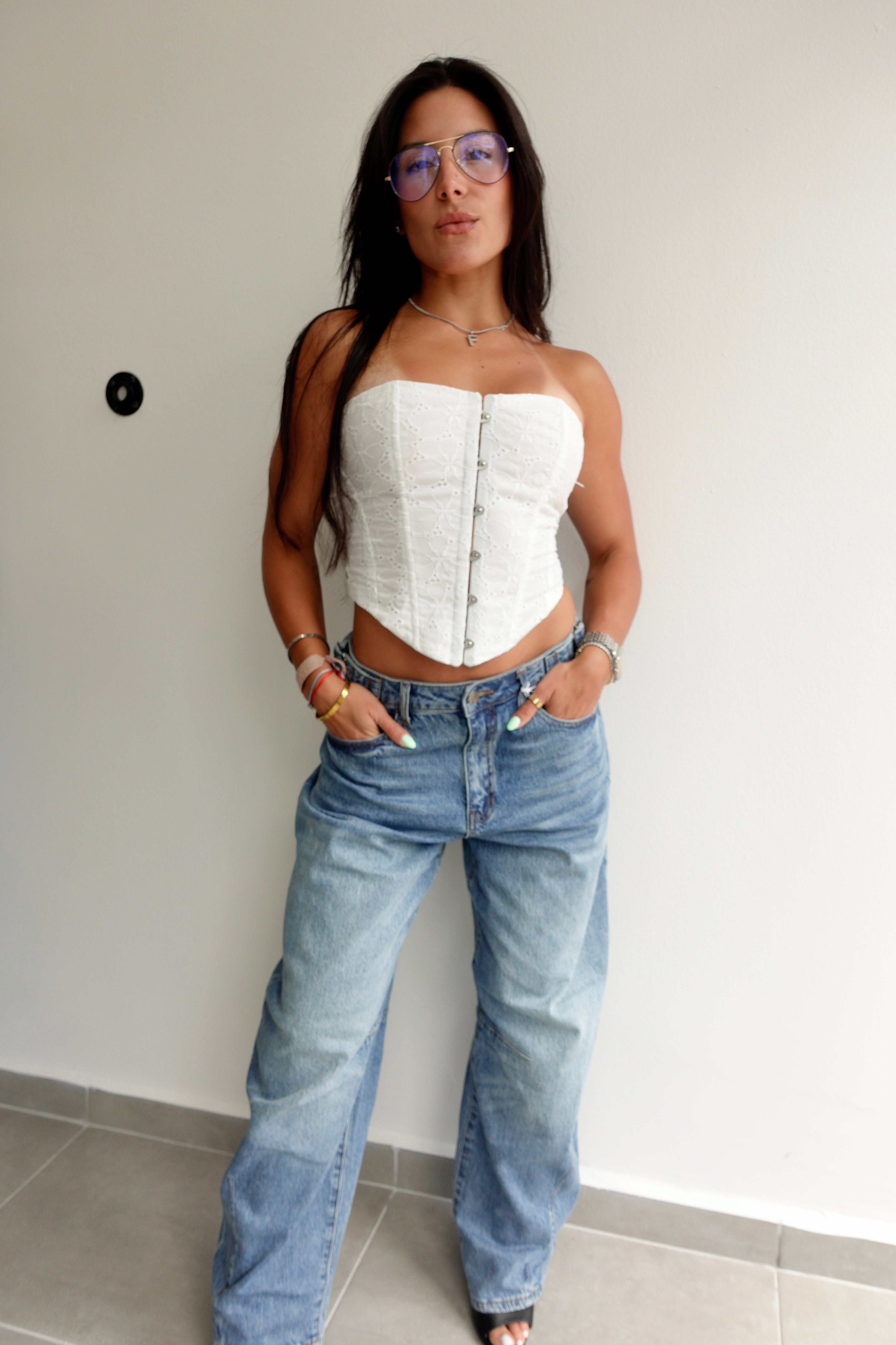 Mid Rise Side Buckle Barrel Jean