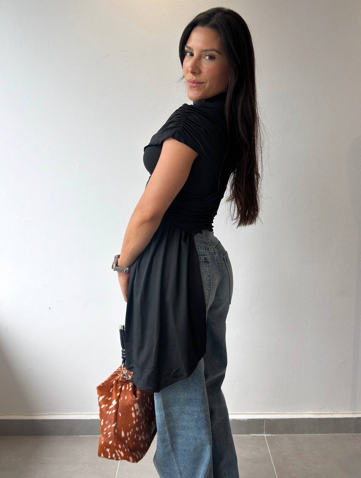Black Asymmetric Top