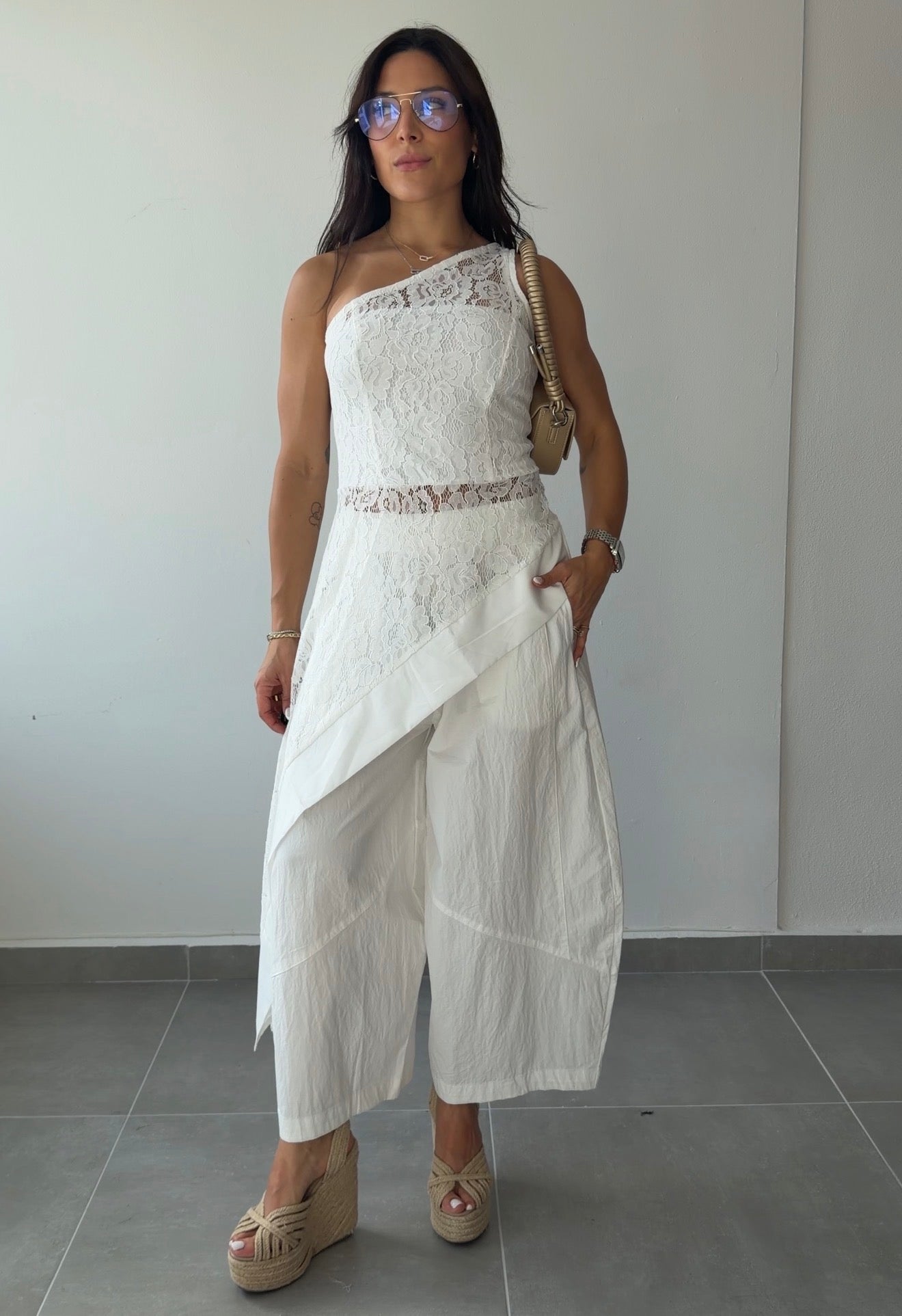 White Cropped Pants