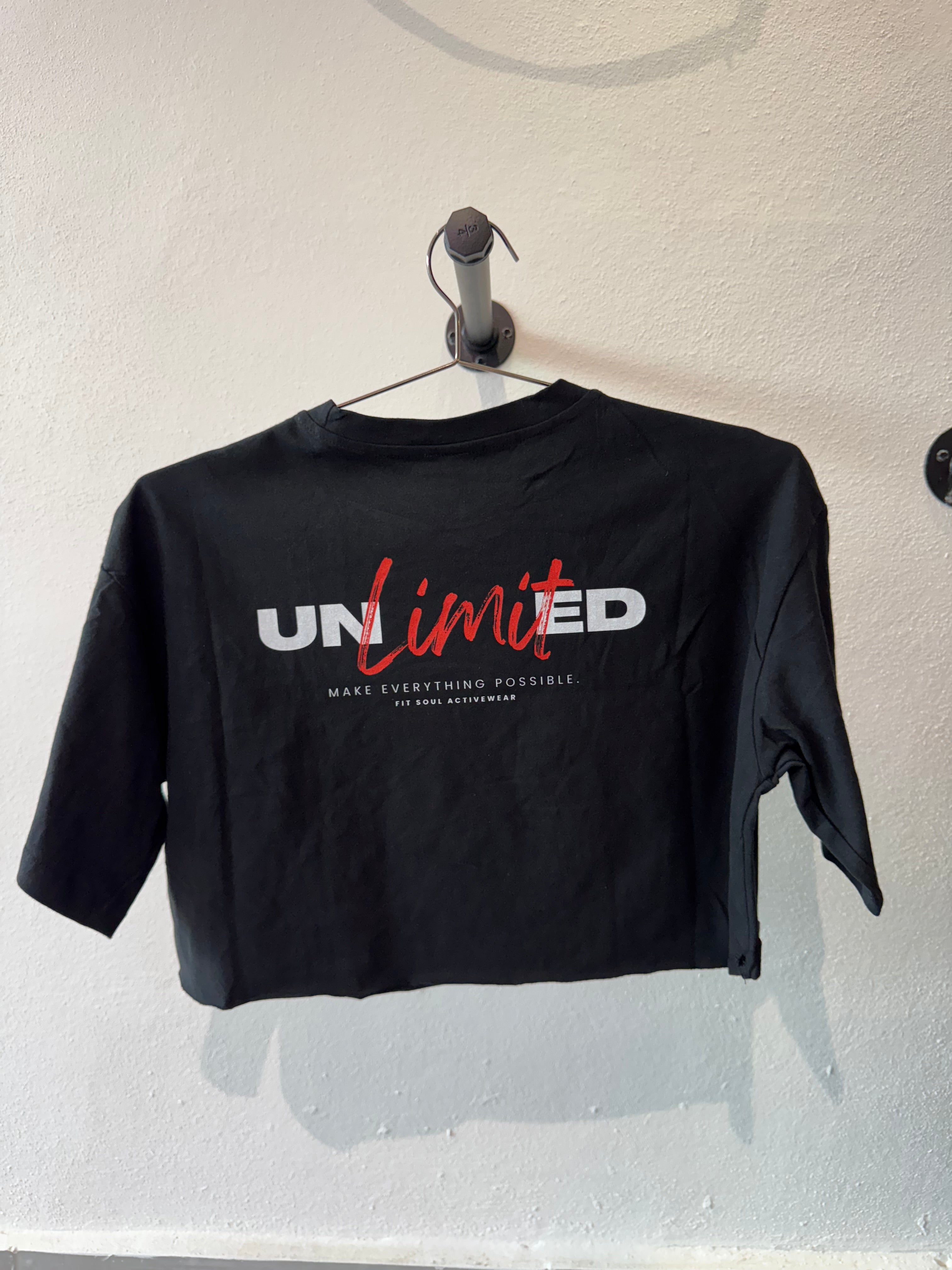 'UNLIMITED' Cropped T Shirt