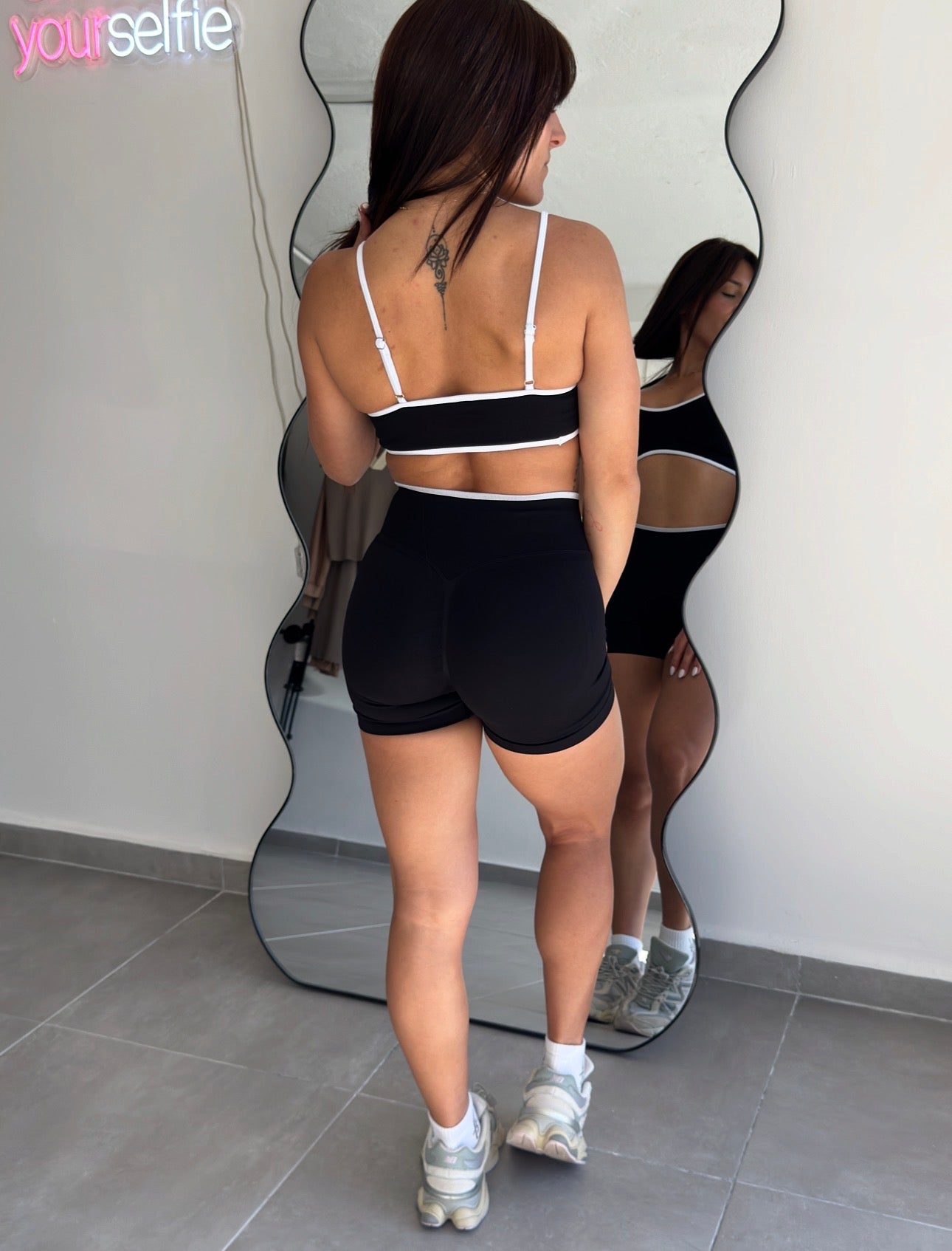 Black Contrast Seamless Short Set