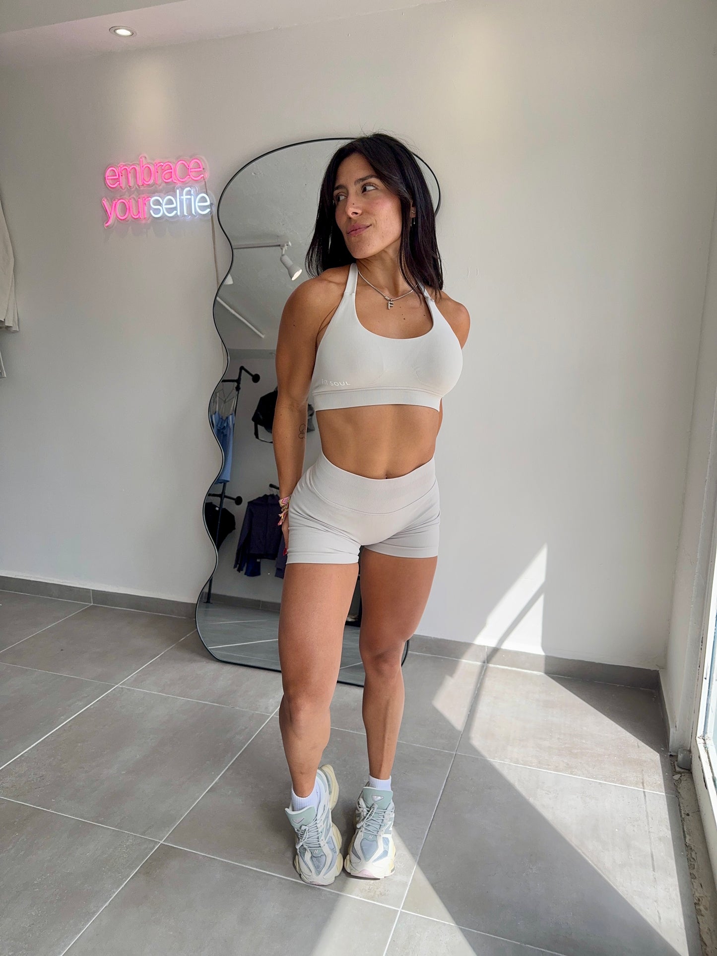 1 MEDIUM! Light Gray Seamless Short Set